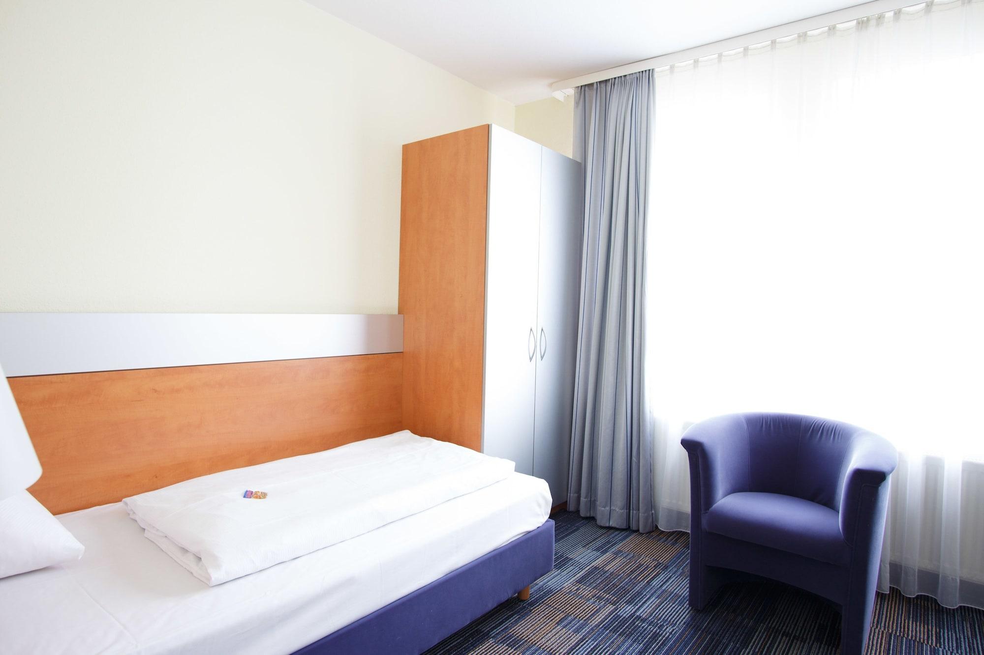 Senator Hotel Frankfurt am Main ภายนอก รูปภาพ