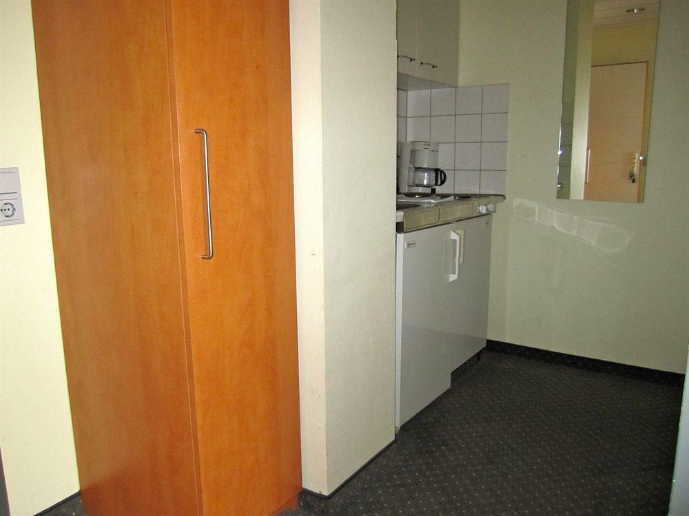 Senator Hotel Frankfurt am Main ภายนอก รูปภาพ