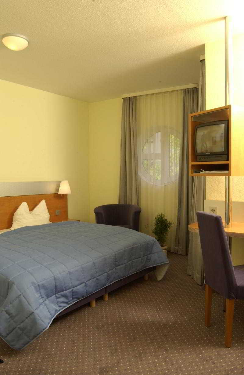 Senator Hotel Frankfurt am Main ภายนอก รูปภาพ