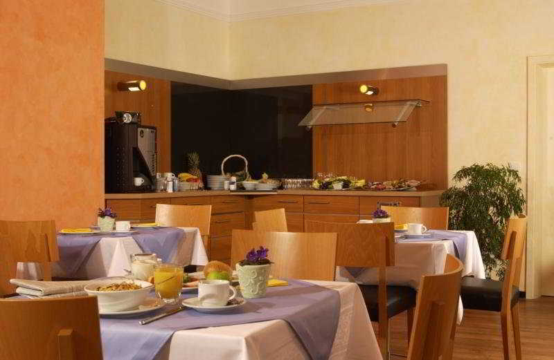 Senator Hotel Frankfurt am Main ภายนอก รูปภาพ