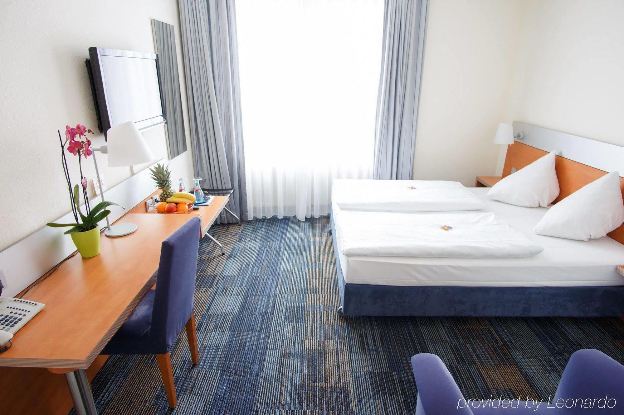 Senator Hotel Frankfurt am Main ภายนอก รูปภาพ
