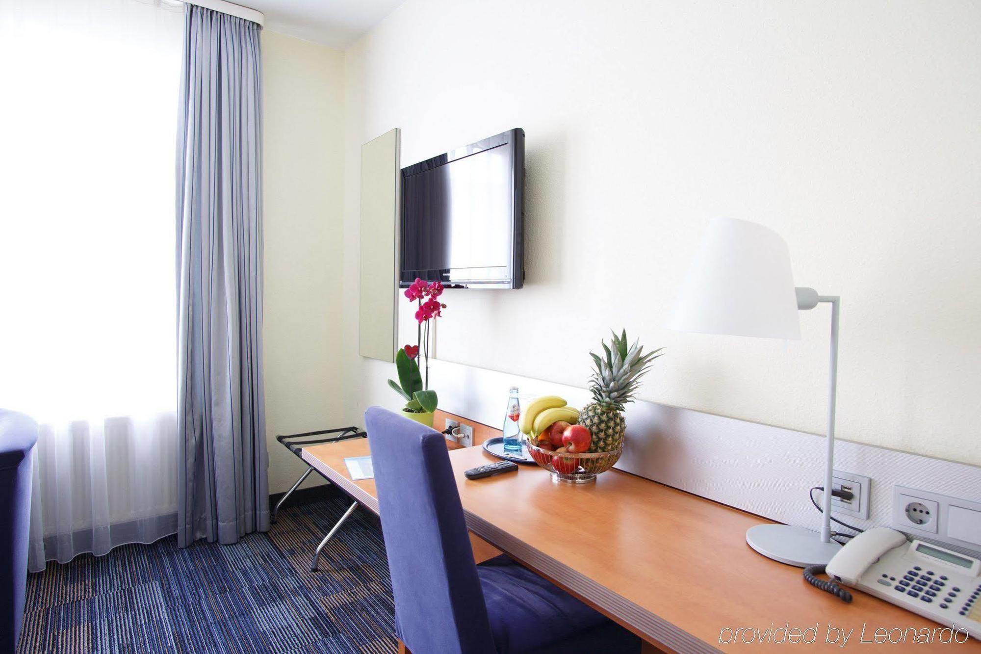Senator Hotel Frankfurt am Main ภายนอก รูปภาพ