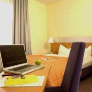 Senator Hotel Frankfurt am Main ภายนอก รูปภาพ