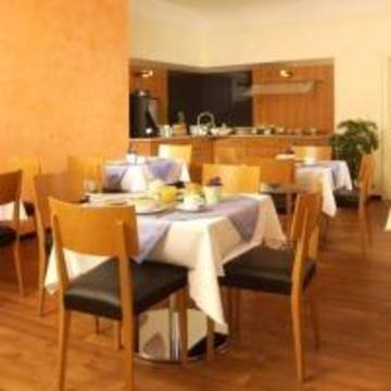 Senator Hotel Frankfurt am Main ภายนอก รูปภาพ